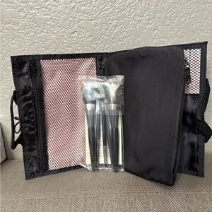 Mary Kay brush set & bag New